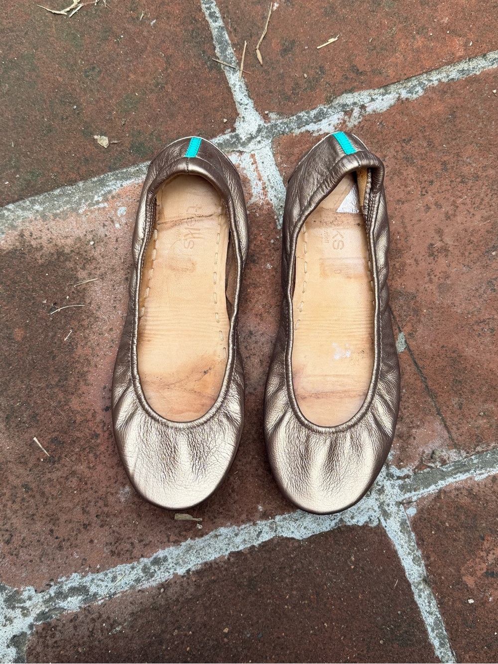 AUTH TIEKS Bronze Metallic Ballet Flats Size 9 – Beautiful & Comfortable